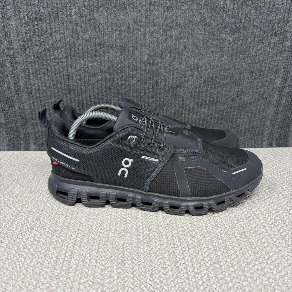 On Cloud 6 Waterproof Triple Black Athletic Running Shoes Sneakers Men’s Size 10